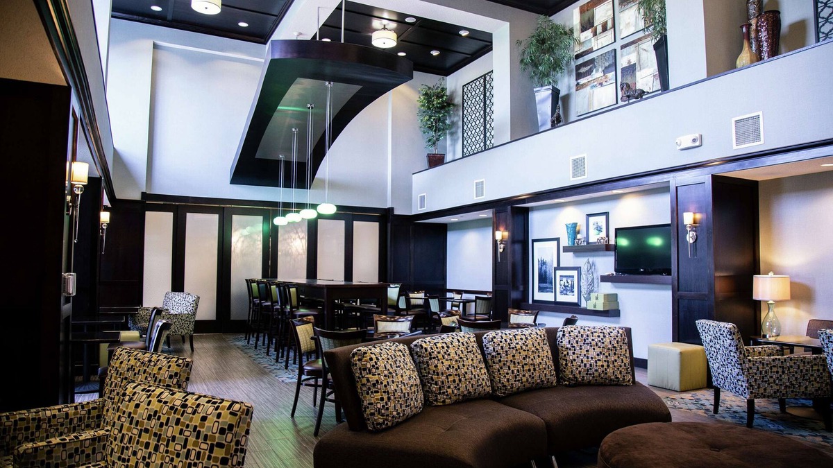 West Middlesex Hotel | Hampton Inn & Suites Sharon