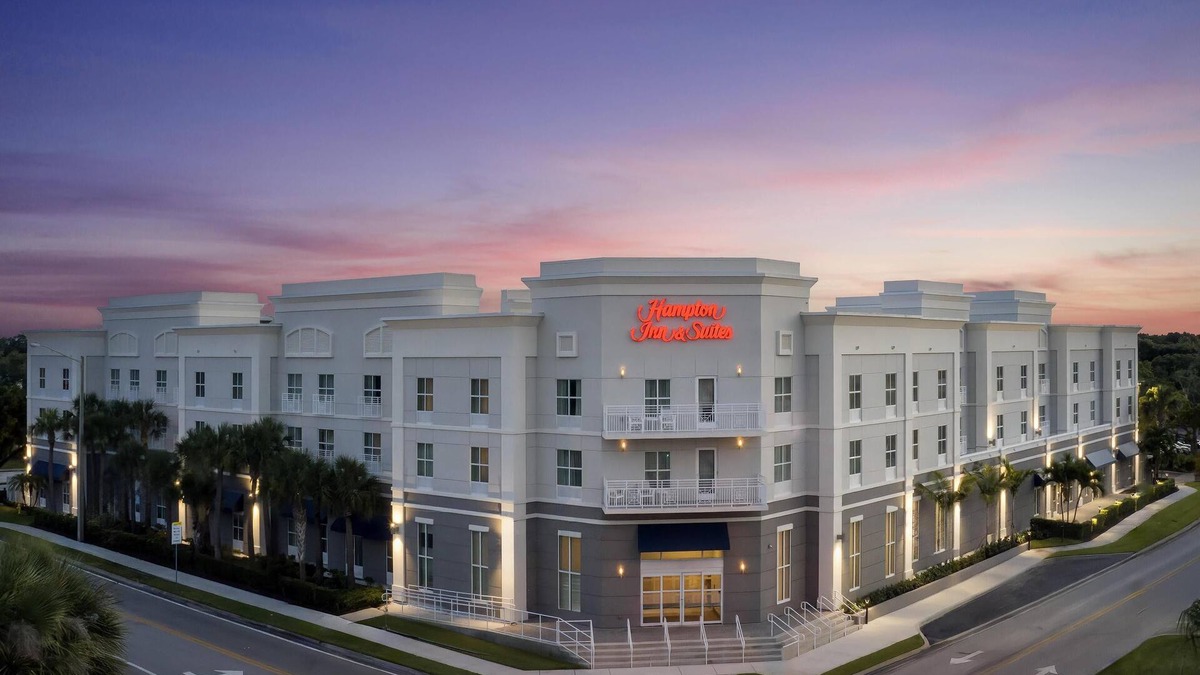 Vero Beach Hotel | Hampton Inn & Suites Vero Beach Downtown