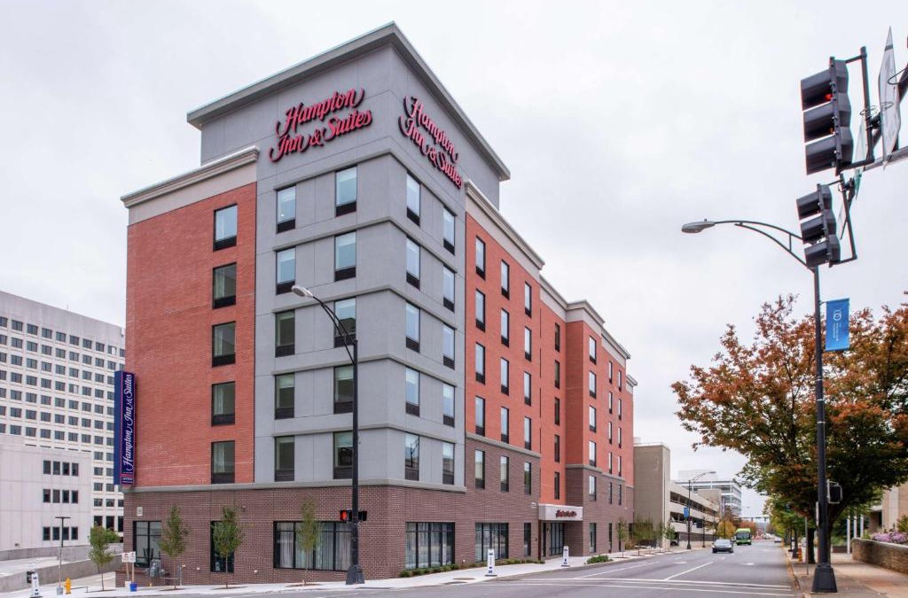 Winston - Salem Hotel | Hampton Inn & Suites Winston-Salem Downtown