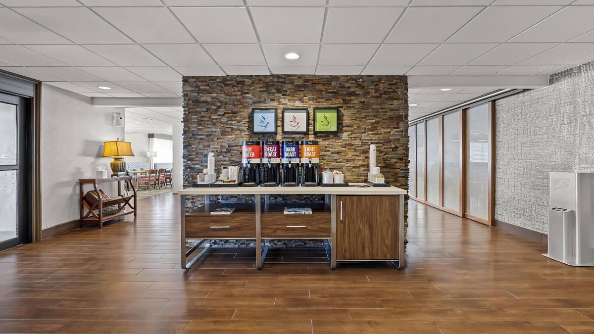 Maumee Hotel | Hampton Inn Toledo-South/Maumee