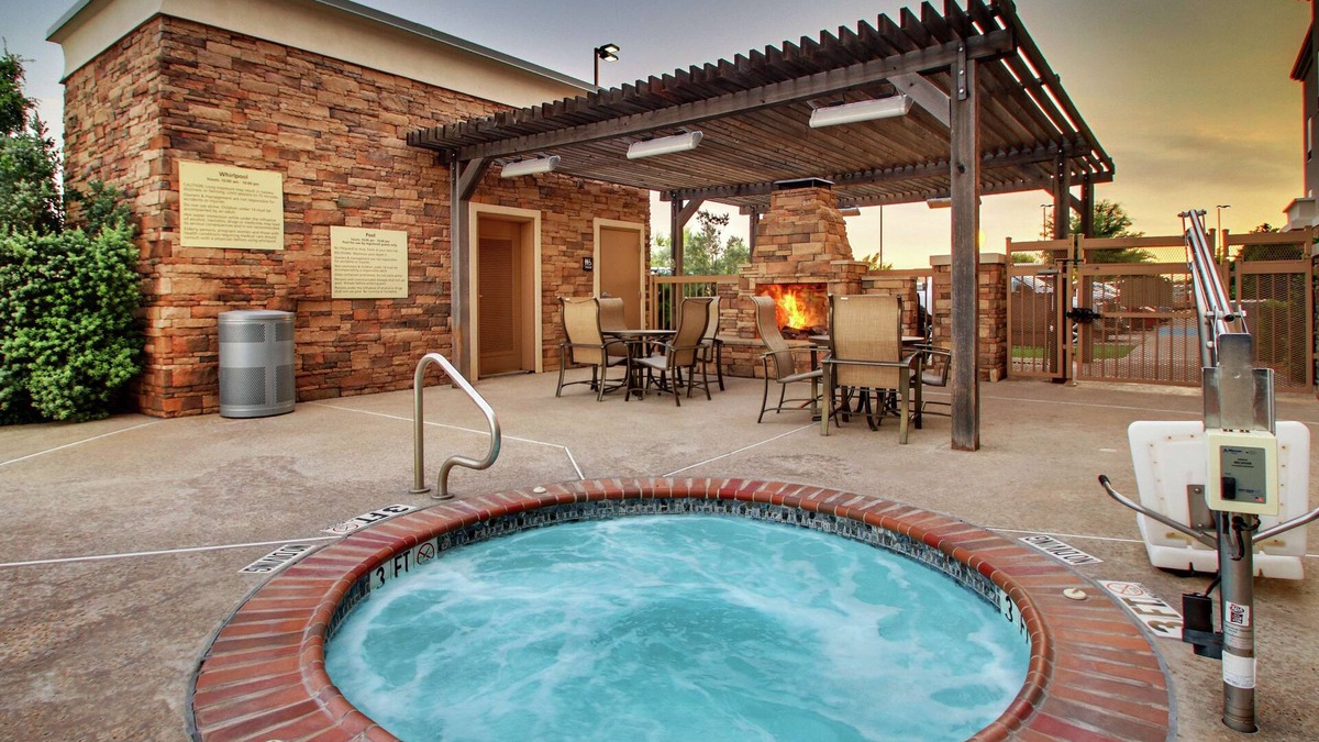 Vernon Hotel | Hampton Inn Vernon
