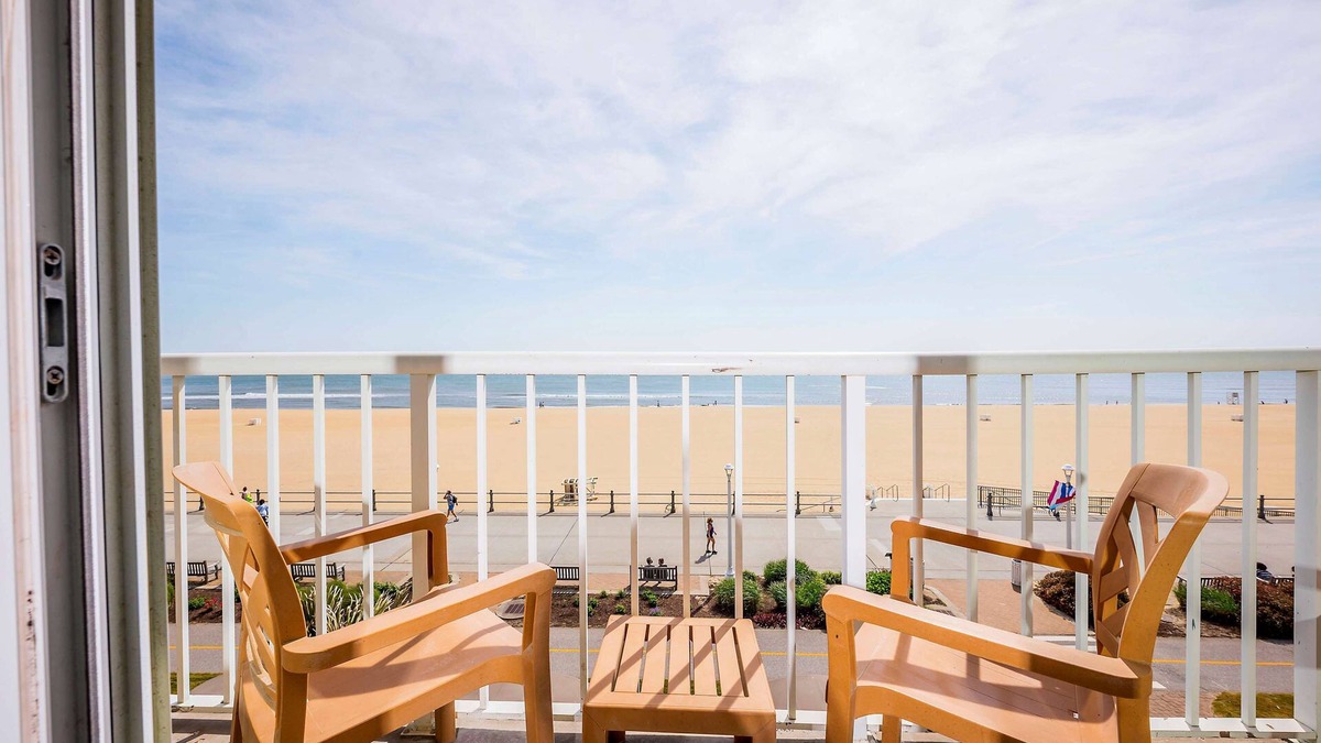 Northeast Virginia Beach Hotel | Hampton Inn Virginia Beach-Oceanfront North
