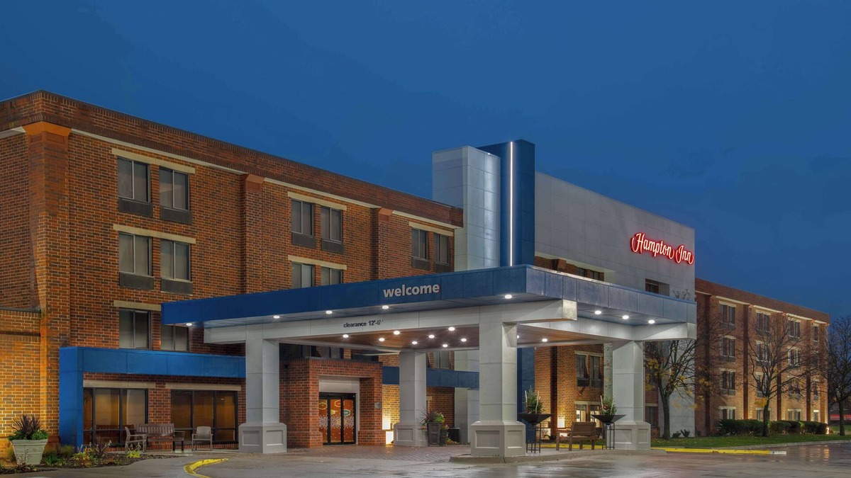 West Des Moines Hotel | Hampton Inn West Des Moines Lake Drive