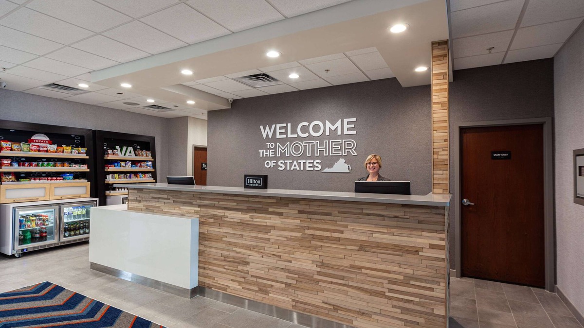 Winchester Hotel | Hampton Inn Winchester N/Conference Center, VA