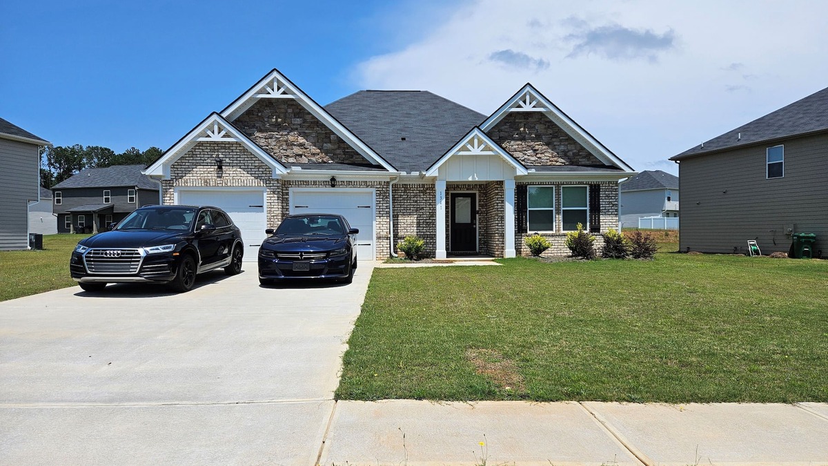 Hampton House | Hampton Living. It's quite & cozy. Very clean and nice neighborhood. Peaceful!