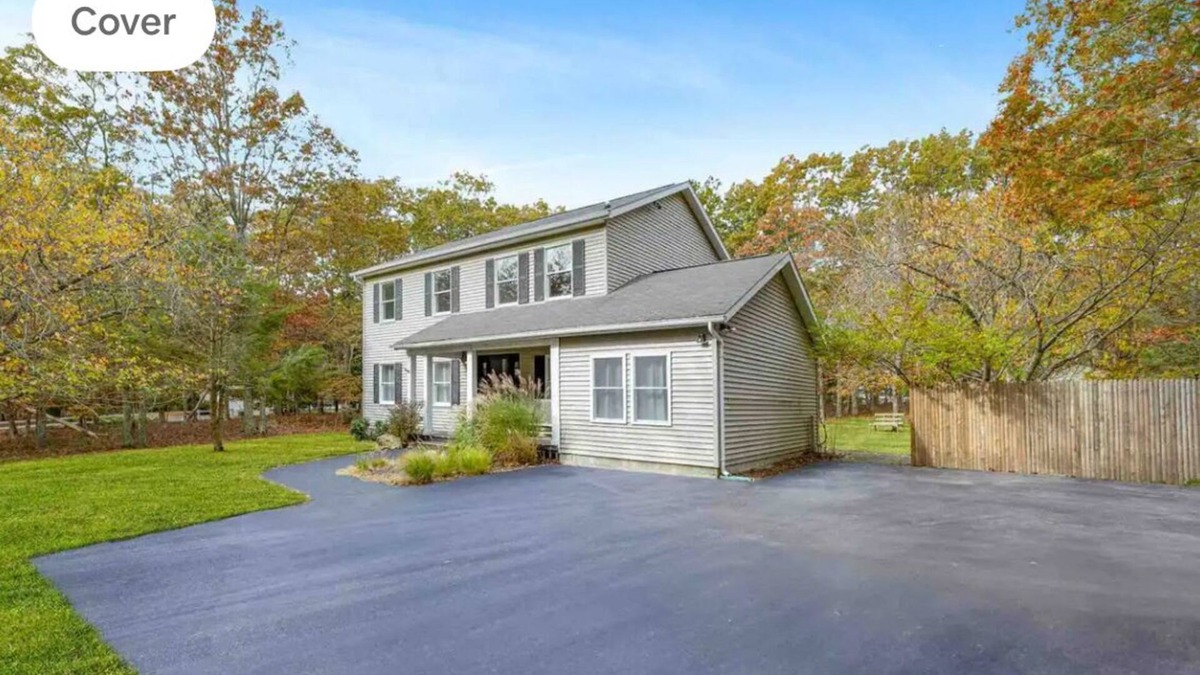 Hampton Bays House | Hampton's Indulge: Beaches, Restaurants, wineries, Breweries and Night Life.