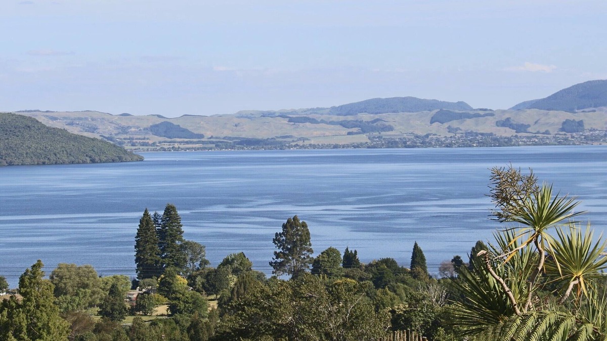 Hamurana Cottage | HAMURANA HAVEN - HAMURANA HOLIDAY HOME, family friendly in Hamurana