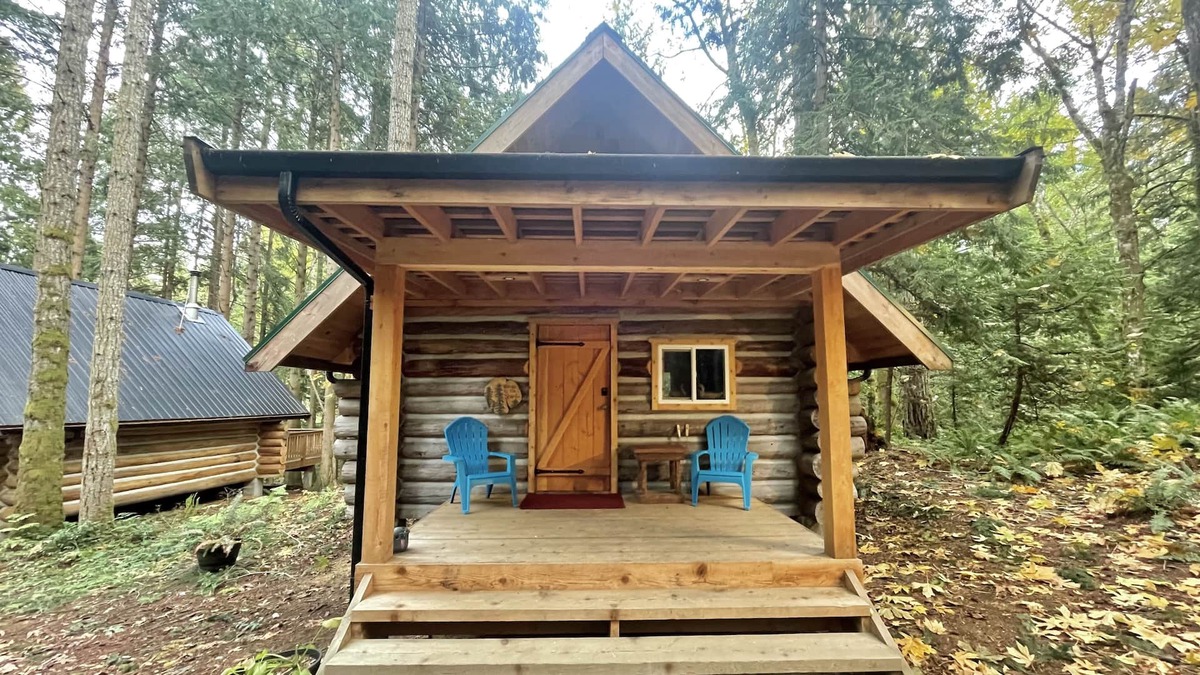 Regional District of Nanaimo Cabin | Hand built, pet friendly & nestled in the woods.