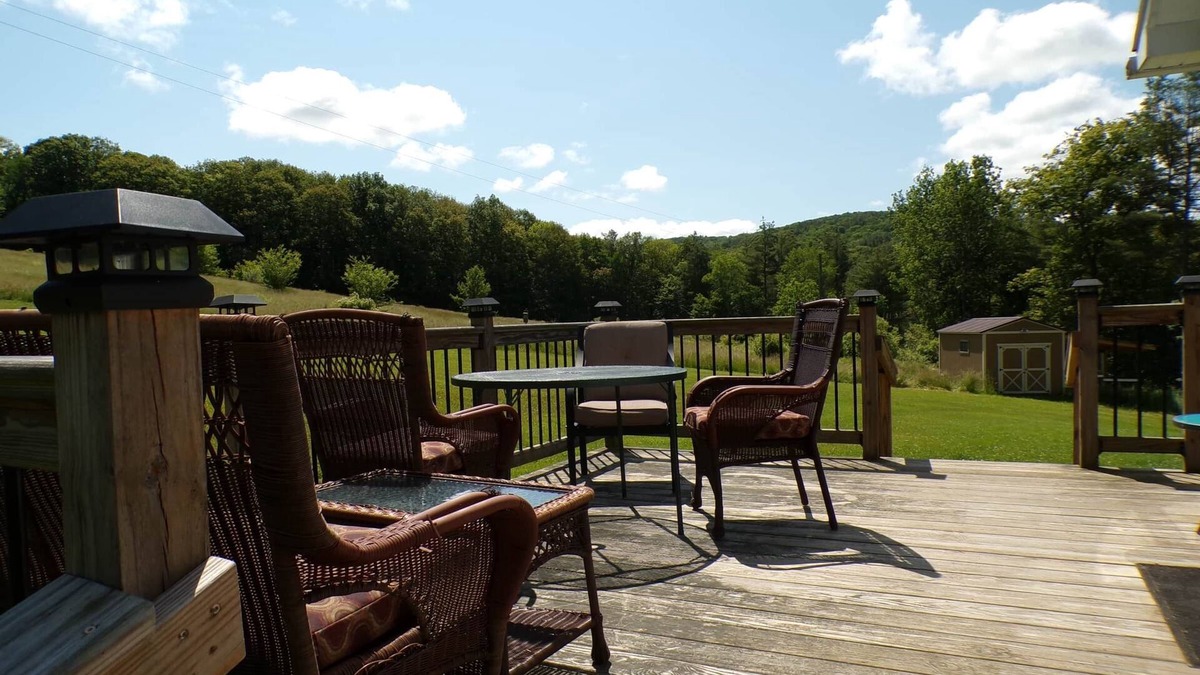 New Lebanon House | Hand Hollow Haven - A Home Away From Home