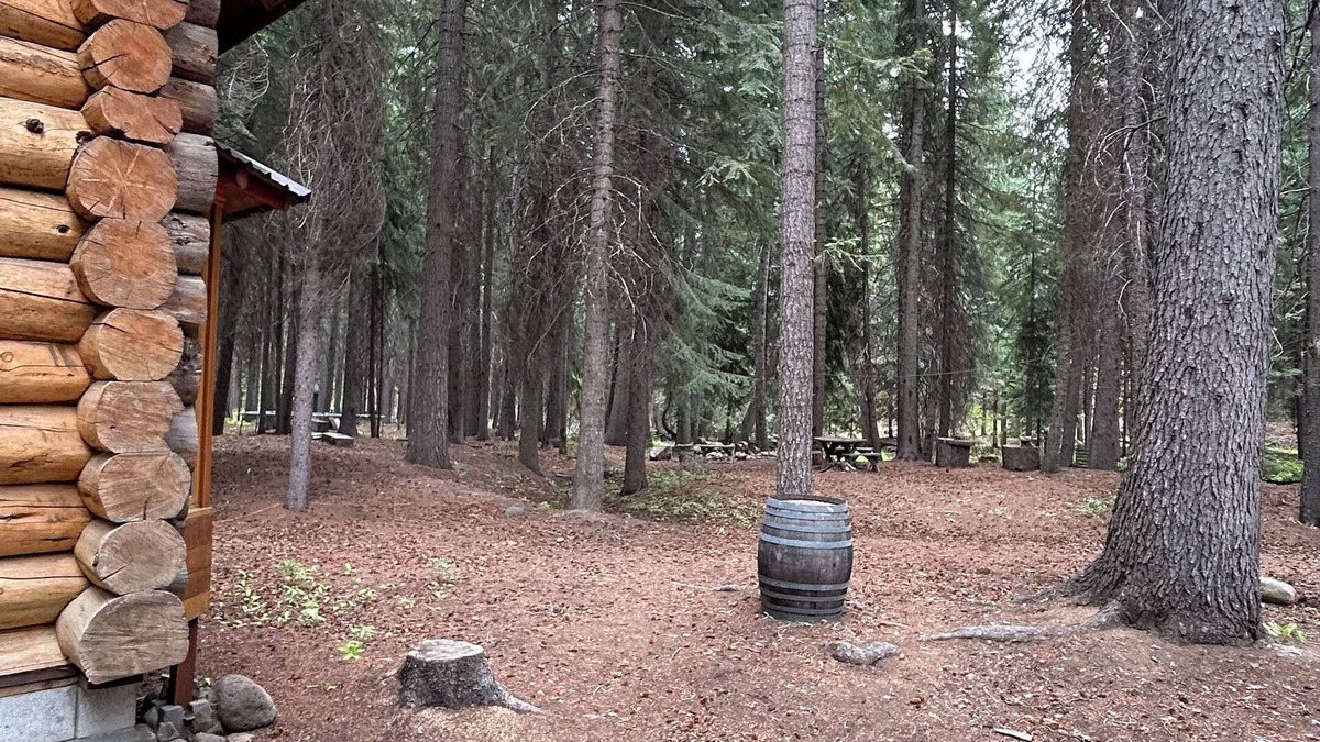 Bend Cabin | Handbuilt Cabin in Bend near Tumalo Falls