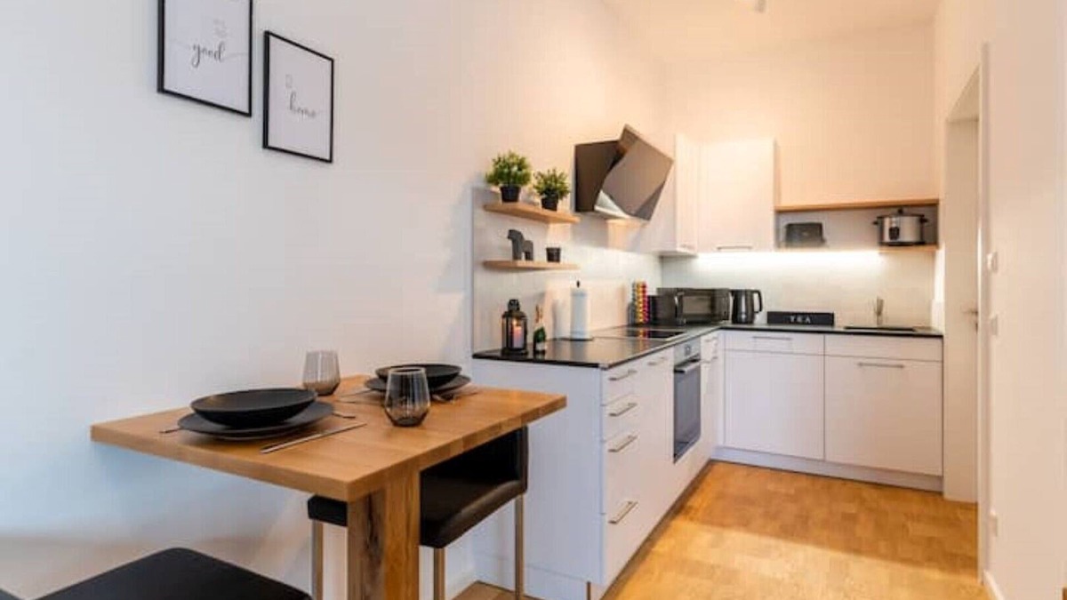 Altdorf Condo | Handmade | Kitchen | Office | High quality | Netflix
