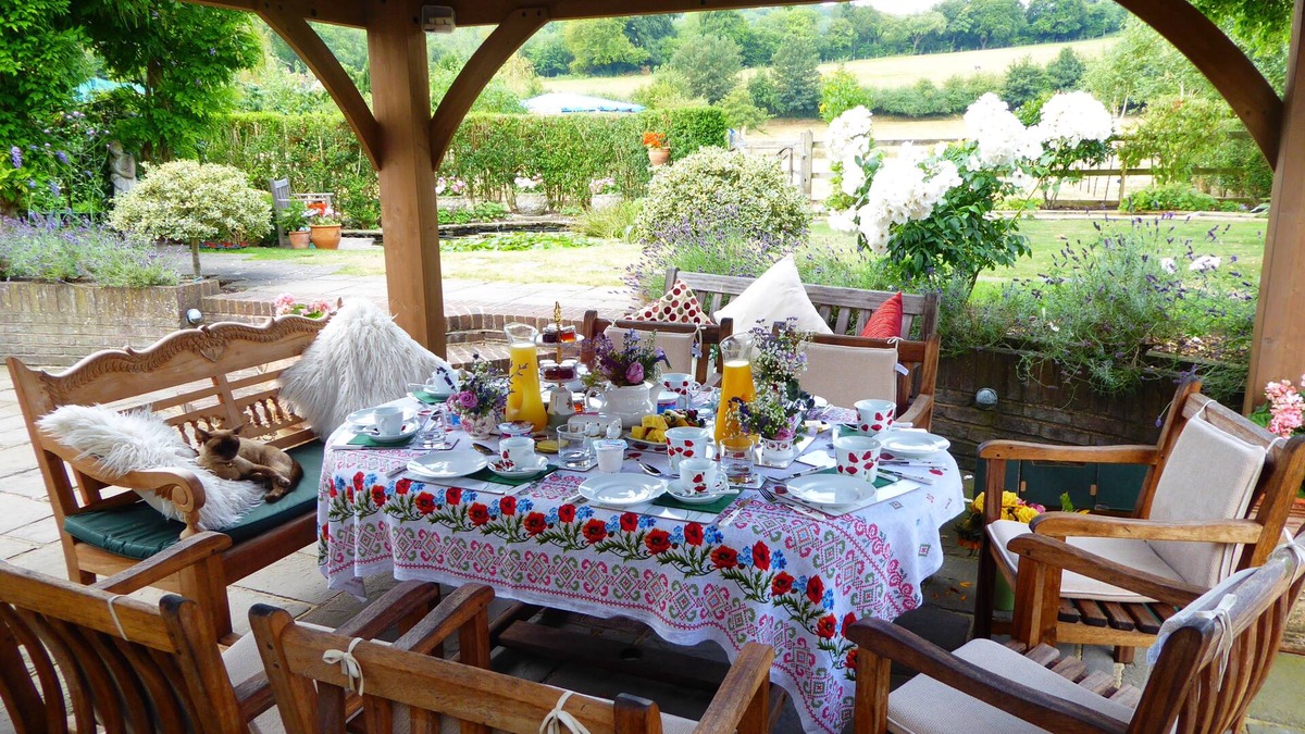 Lower Assendon Bed & Breakfast | Handywater Cottage B&B