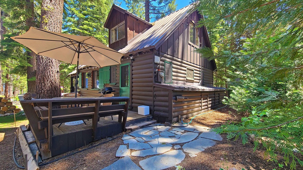 Tahoma Cabin | Hanna's Cabin - 1 bedroom, loft 1 bathroom