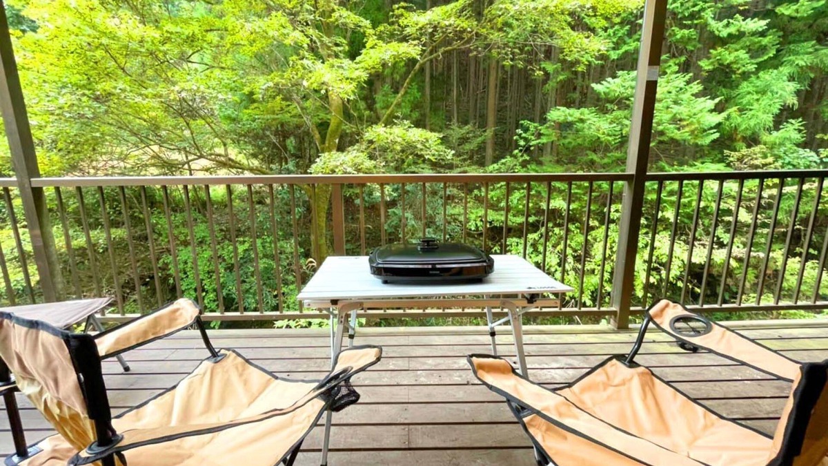 Hanno House | Hanno Terrace In Blossom Whispering Birds Creek - Hanno Terrace/Hanno Saitama