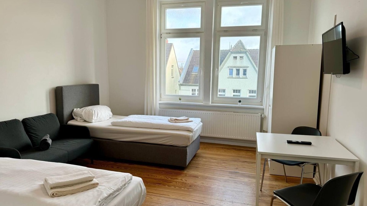 Neumuenster House | Hansaring 11 W3 - 3 bedrooms