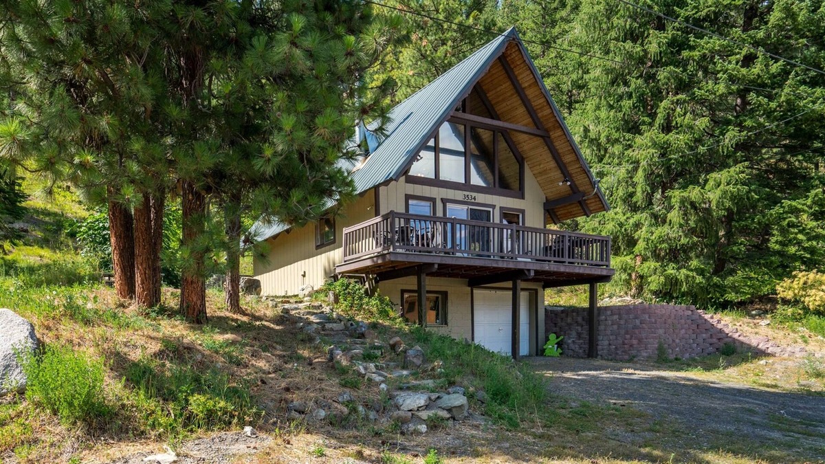 Peshastin House | Hansel Getaway Chalet - Cabin close to Leavenworth