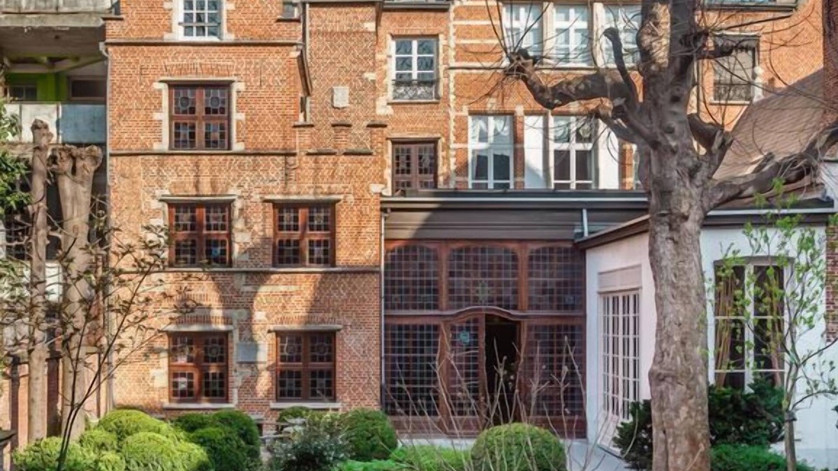 Schipperskwartier Other | Happert House - Seven Bedroom Castle, Sleeps 12