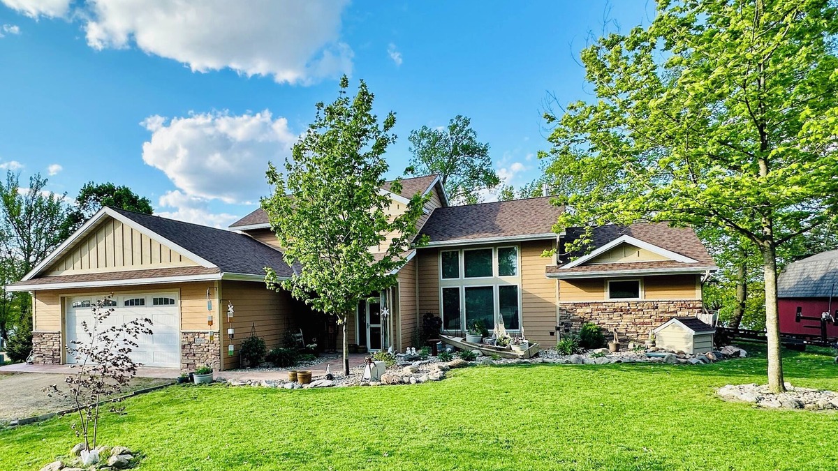 Madison Lake House | Happiness Hill on West Jefferson Lake