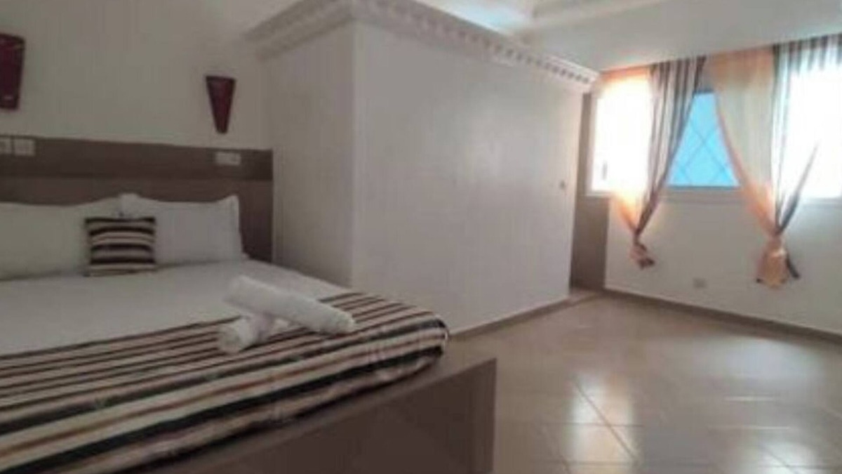 Ngaparou Apartment | Happy Bien être Accommodation 2 bedrooms, living room with 2 bathrooms