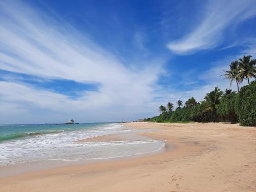Hikkaduwa Villa | Happy Haven