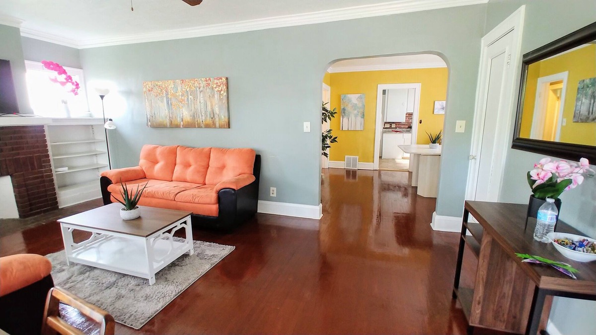 Old Brooklyn Apartment | Happy Hideaway Old Brooklyn #2