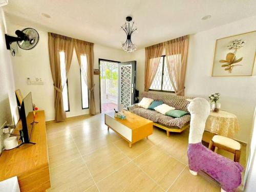 Tanjung Bungah House | Happy Holiday Home