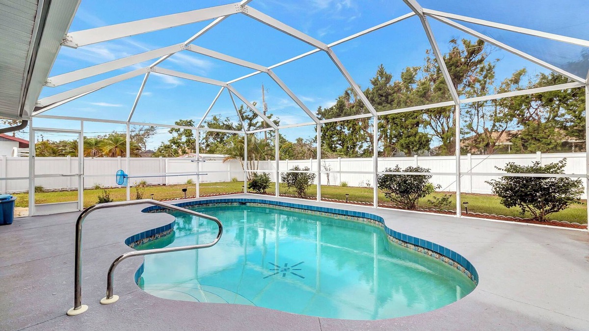 Englewood East Villa | Happy Place, full refund*, heated pool, sleeps 6