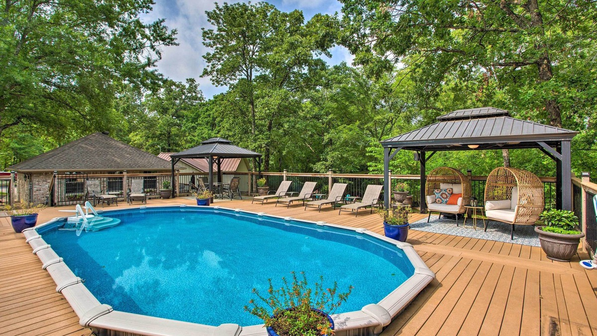 Emory House | Happy Trails Hideout w/New Bunk House & Hot Tub!
