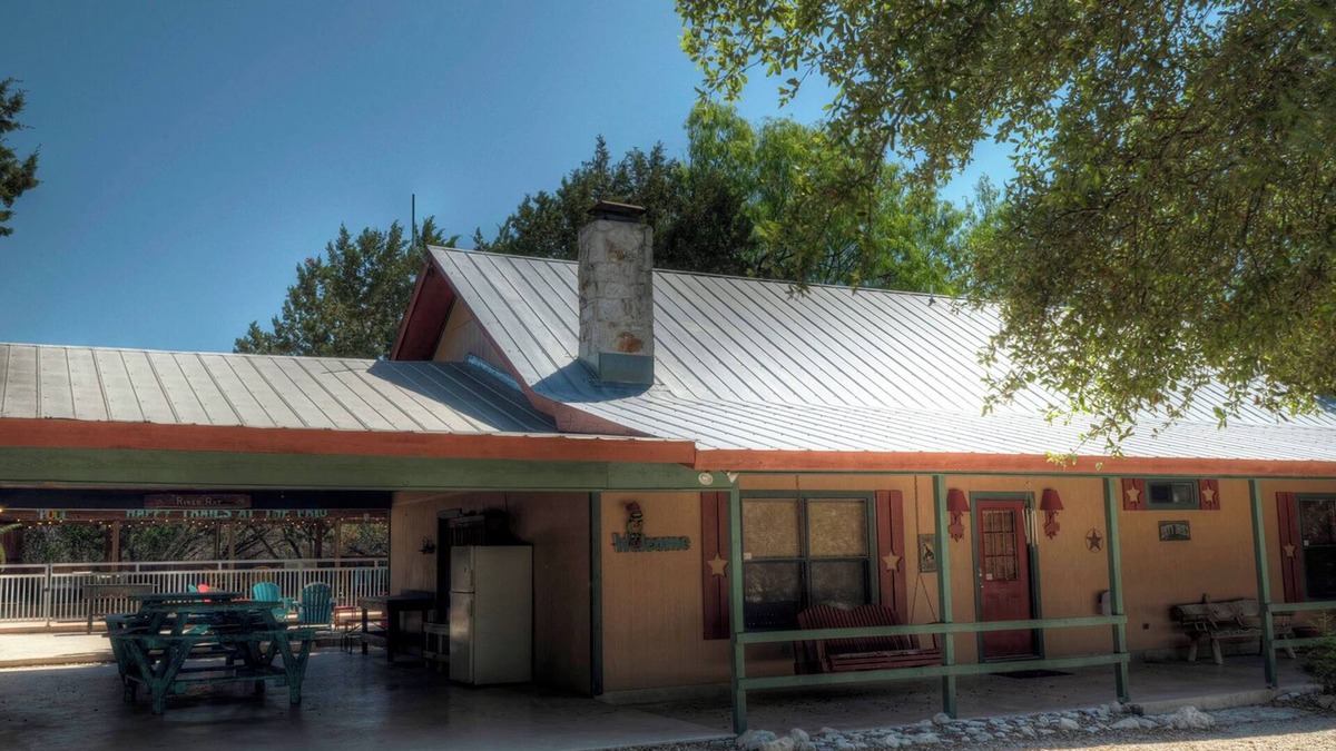 Sabinal House | Happy Trails - Home in Concan, Texas