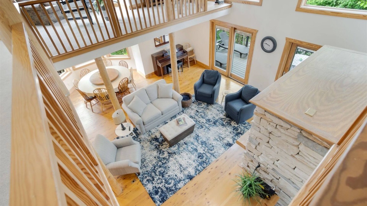 Pickens House | Happy Trails: Jacuzzi, Lookout Tower, Views!