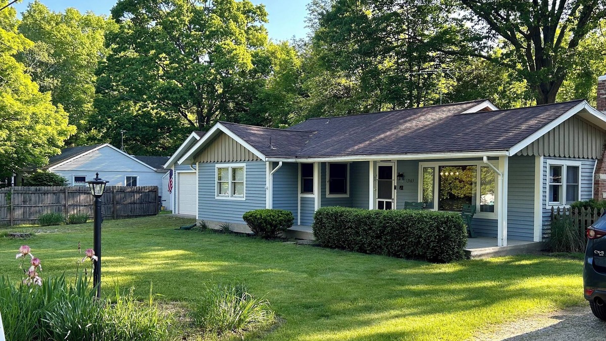 Harbert Cottage | Harbert Cottage ,5 minute drive or bike to the beach! Hot Tub and Pet Friendly