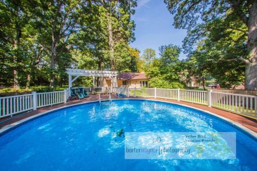 Union Pier House | Harbor Country Family Lodge