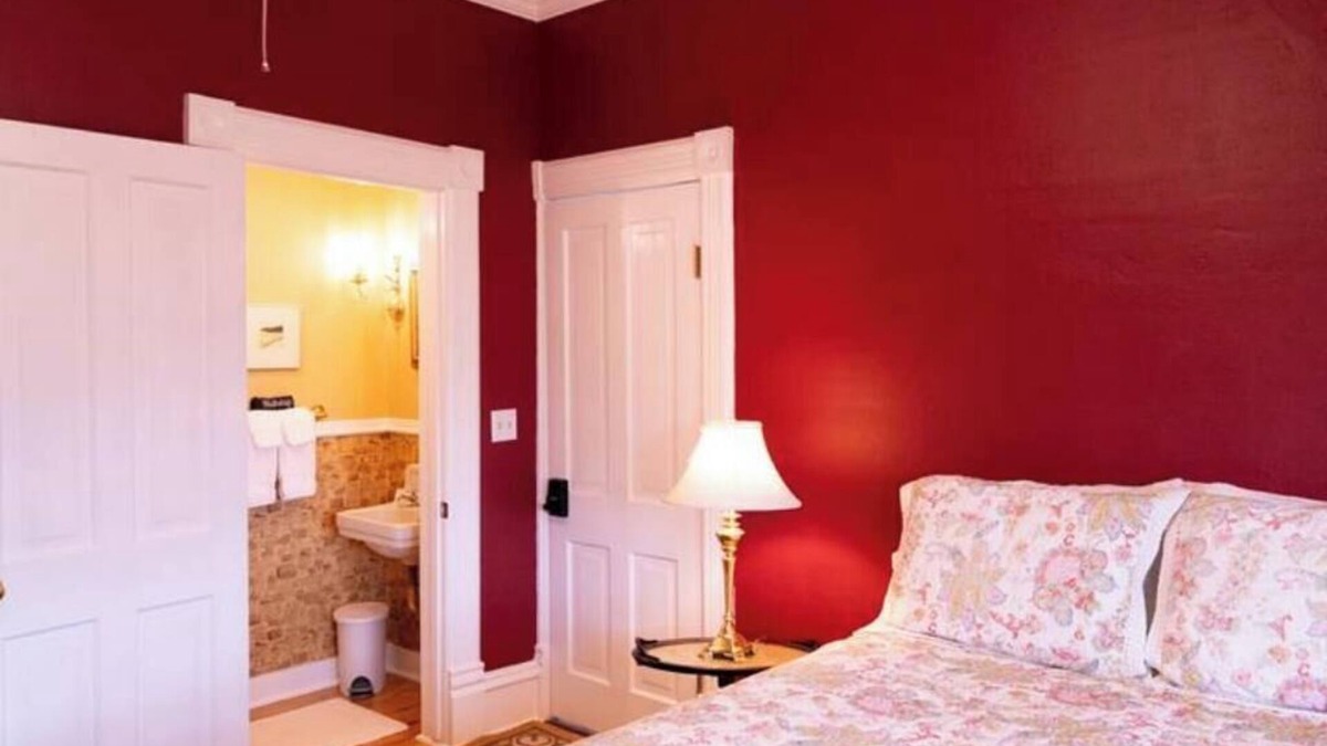 Pepin Apartment | Harbor Hill Inn - Pepin Suite