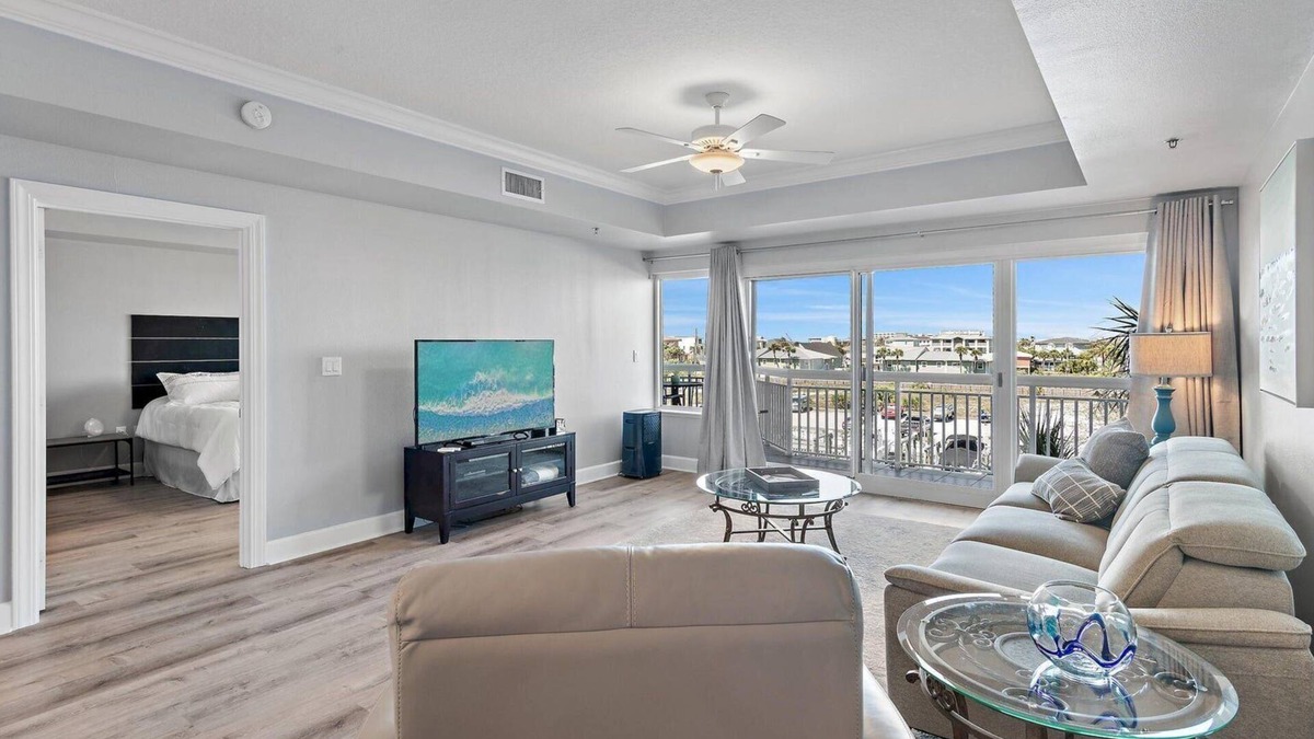 Holiday Isle Condo | Harbor Landing 104B harbor views sleeps 6 close to beach