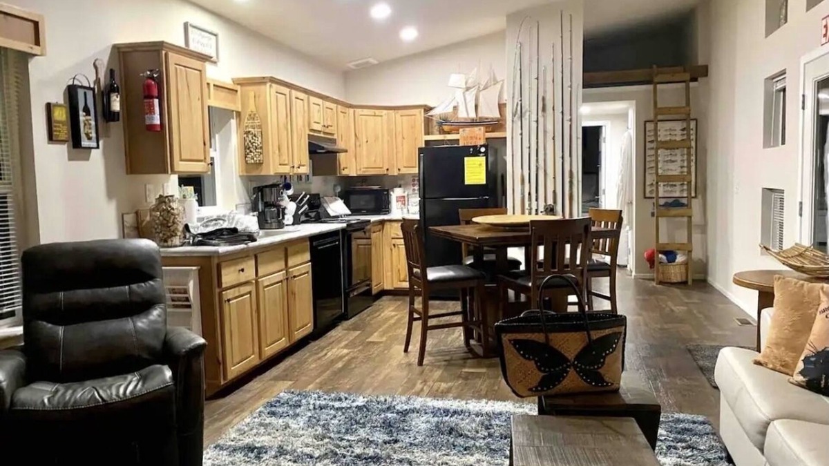 Brookings House | 🛟🎣😎Harbor Lite 2BdrmDreamHouse +Loft! AT the PORT. Peeks of Harbor,River,Ocean!