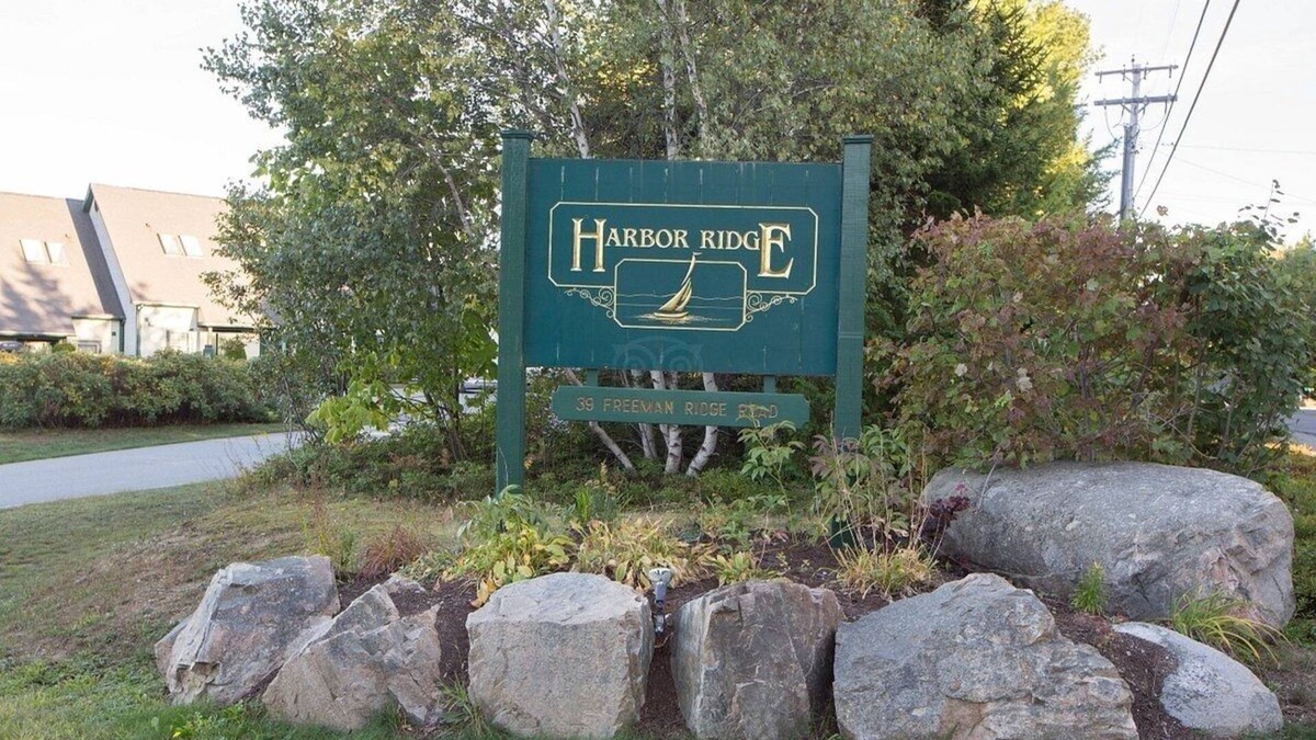 Southwest Harbor Condo | Harbor Ridge Resort - 2BR/2.5BA - Great Location