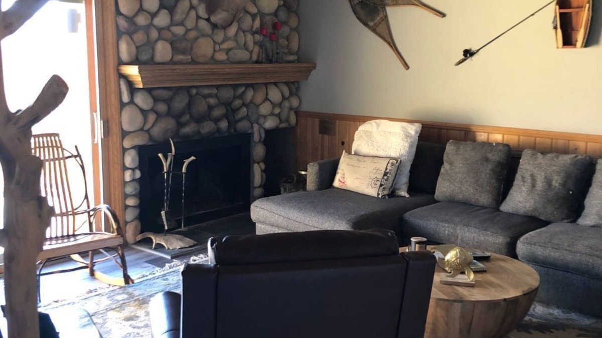 Harbor Springs Condo | Harbor Springs Condo, 2400 Sq. Ft., 5 Bedroom, 3 Bath, 3 Levels, Very Clean