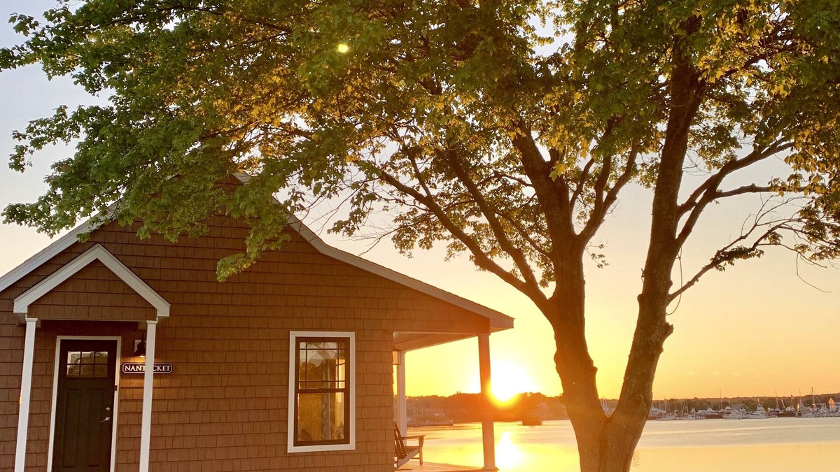 West Mystic Cottage | Harbor View Landing Mystic, CT - The Nantucket Waterfront Cottage