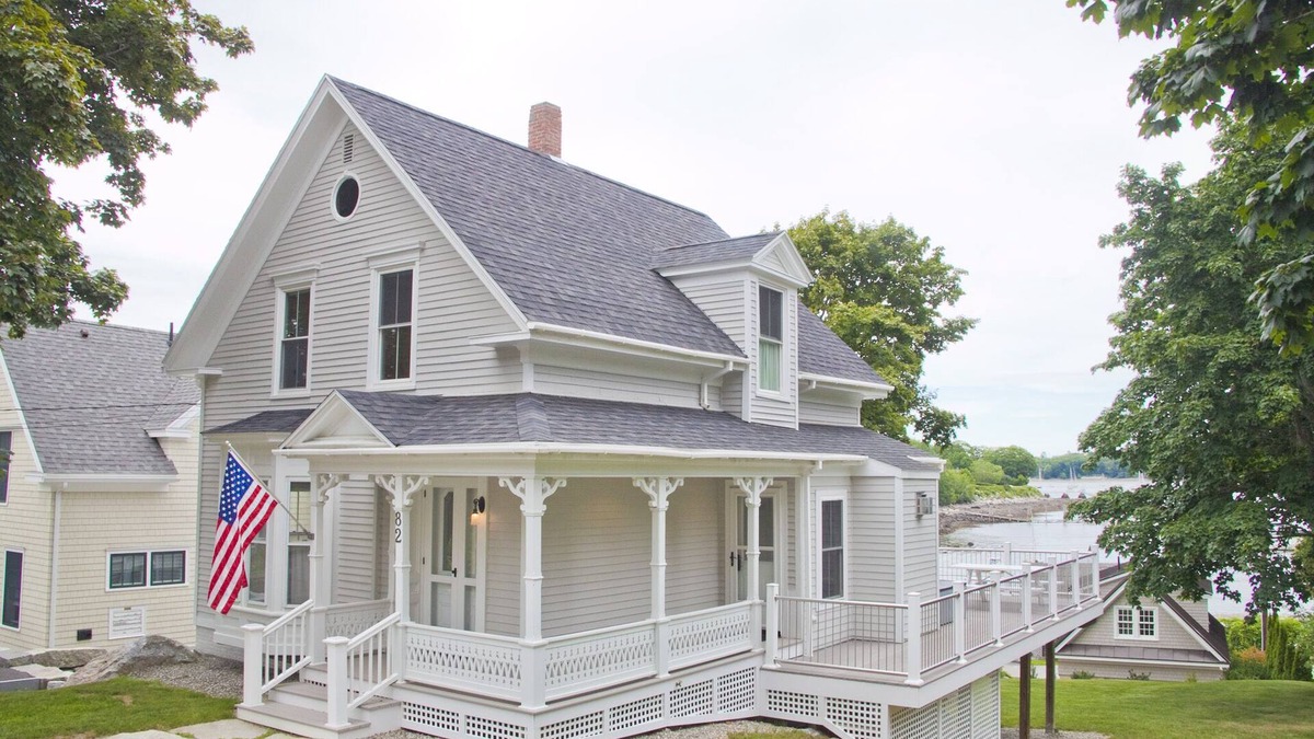 Camden House | HARBOR WATCH-IDYLLIC HOME WITH SWEEPING VIEWS OF GLITTERING CAMDEN HARBOR!