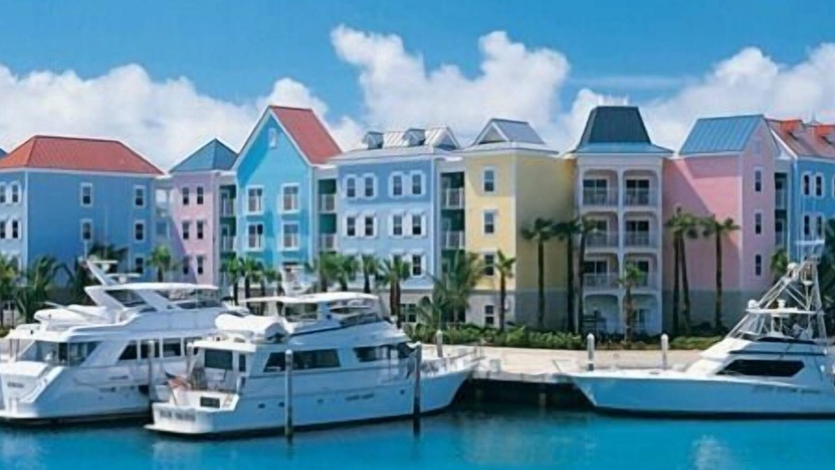 Paradise Island Villa | Harborside At Atlantis (Spend Winter in Paradise February 25th to March 4th)