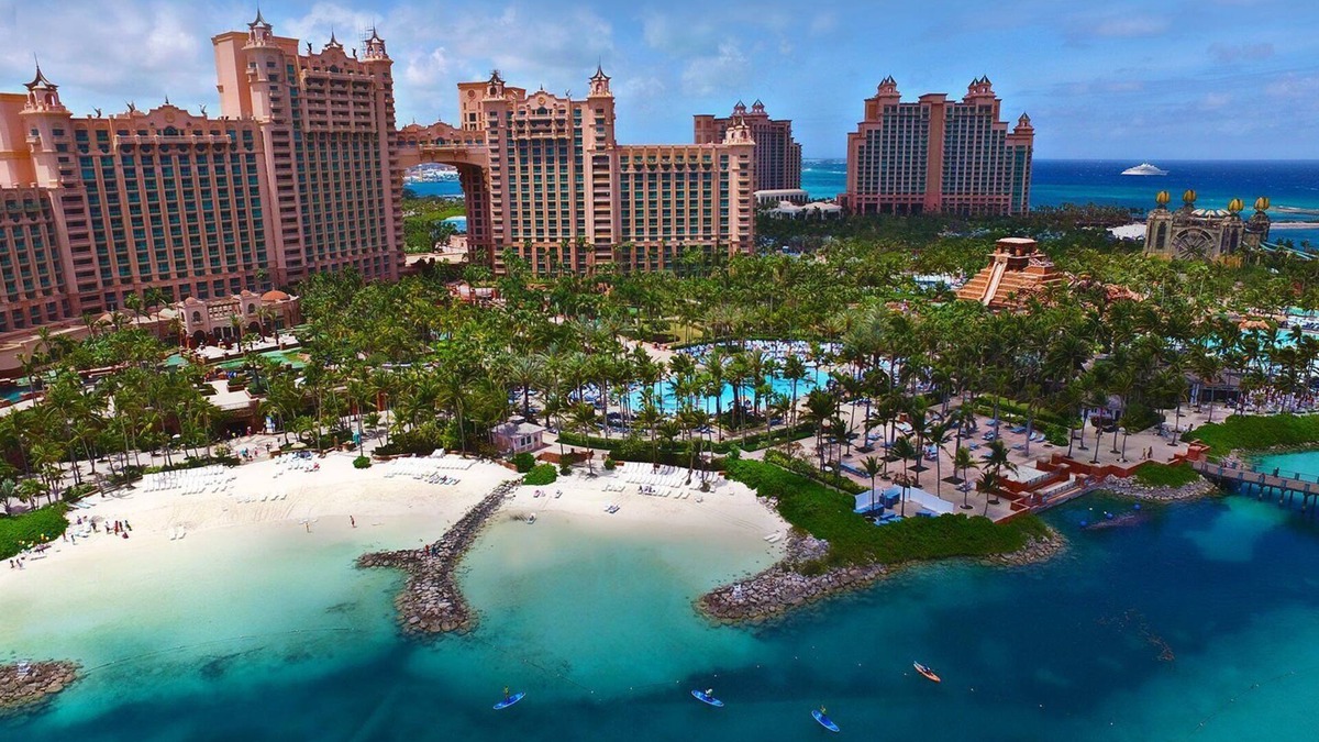 Paradise Island Resort | Harborside-Atlantis Sleeps 8 Available Thanksgiving week 2024 - Nov-24 to Dec-1.