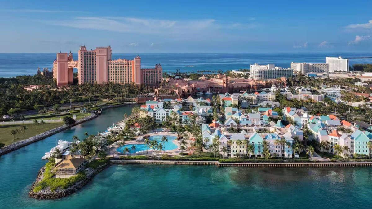 Downtown Nassau Hotel | Harborside Resort at Atlantis-1 Bedroom-1 Bath- Access to Atlantis Waterparks