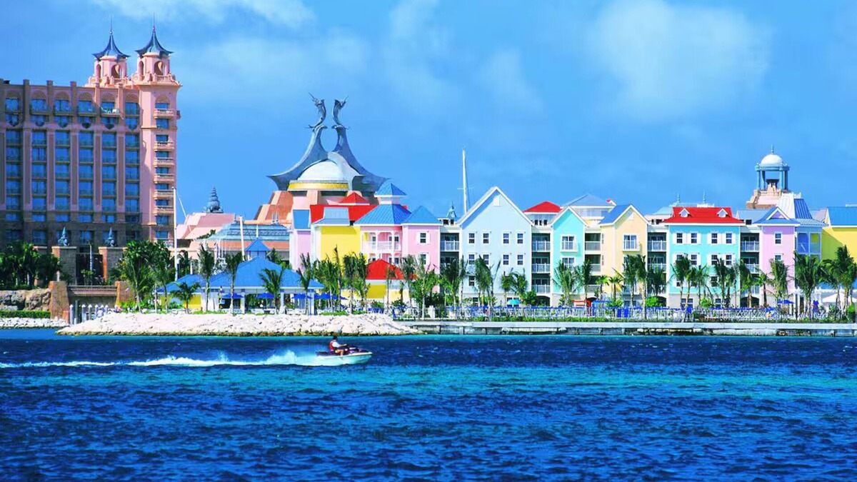 Paradise Island Hotel | Harborside Resort at Atlantis- 1 Bedroom -1 Bath -Access to Atlantis Water Parks