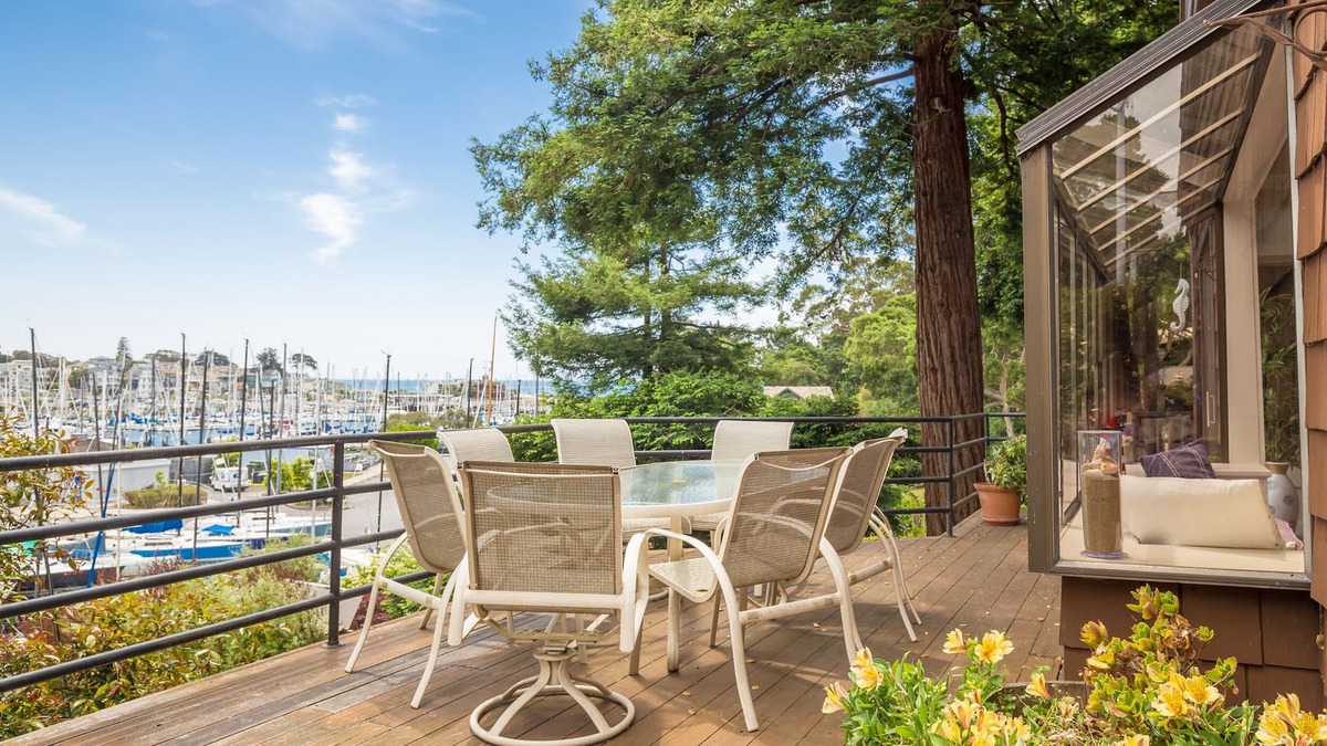 Seabright House | Harborview deck, 3 bed, 4 bath, Hot tub, steps to Seabright Beach in Santa Cruz