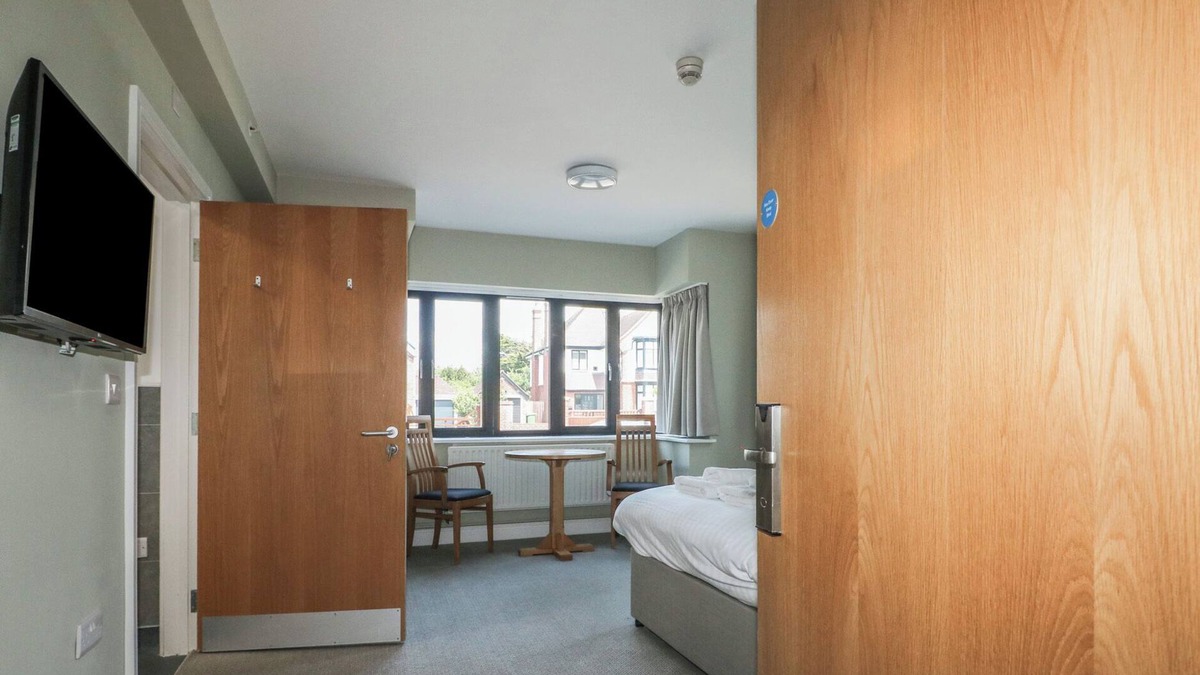 Littlehampton Cottage | HARBOUR HAVEN AT MARINE COURT, family friendly in Littlehampton