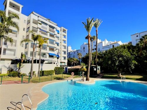 Puerto Banus Apartment | Harbour Heaven 2 Bed, 2 Bath Apartment Steps from Puerto Banus Marina and Beach