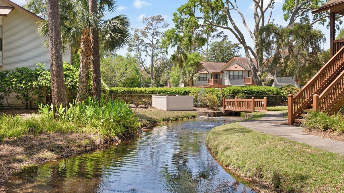 Saint Simons Island Condo | Harbour Oaks near village sleeps 6