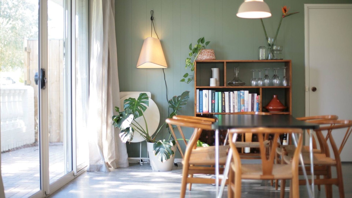 South Fremantle House | Harbour’s End: Park-side Beach House, South Freo