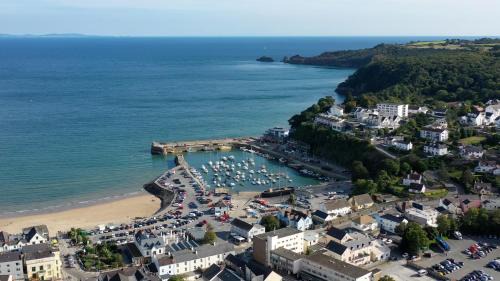 Saundersfoot Hotel | Harbour Stays at Ocean Square
