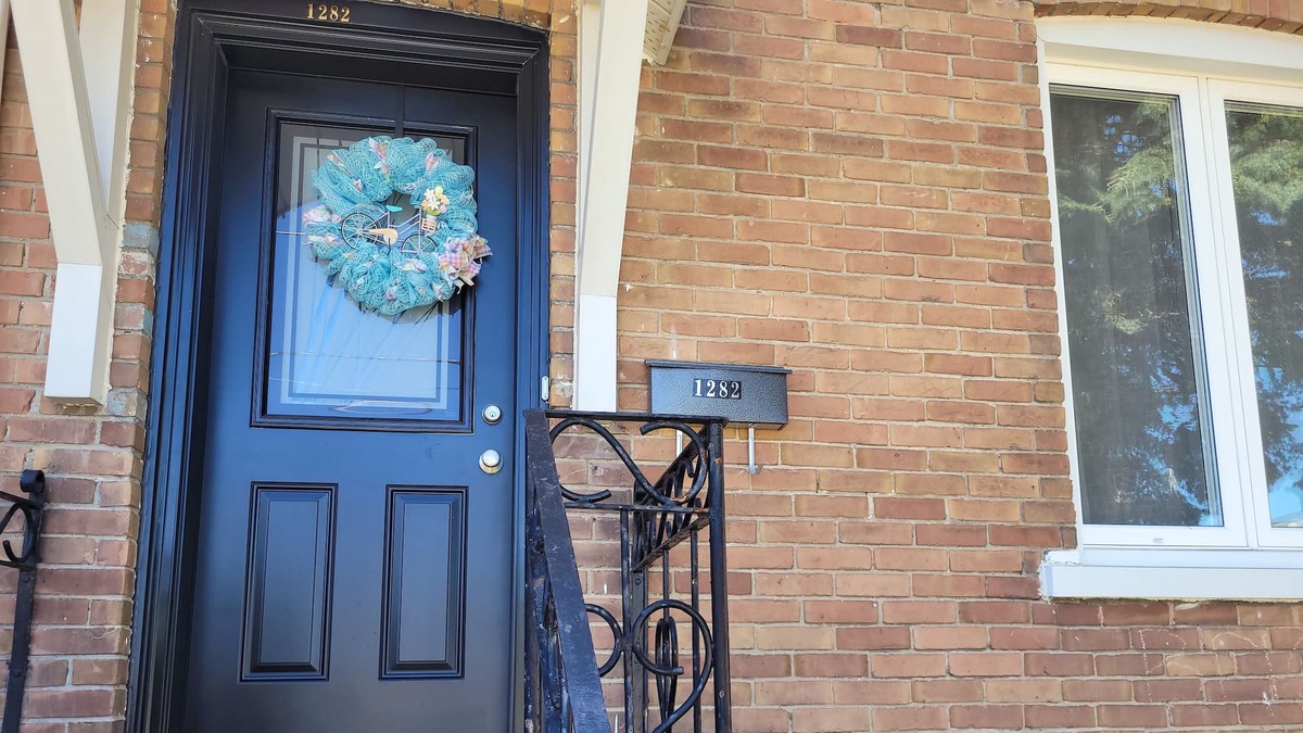 Owen Sound House | Harbour Veiw 2 Bedroom and Den
